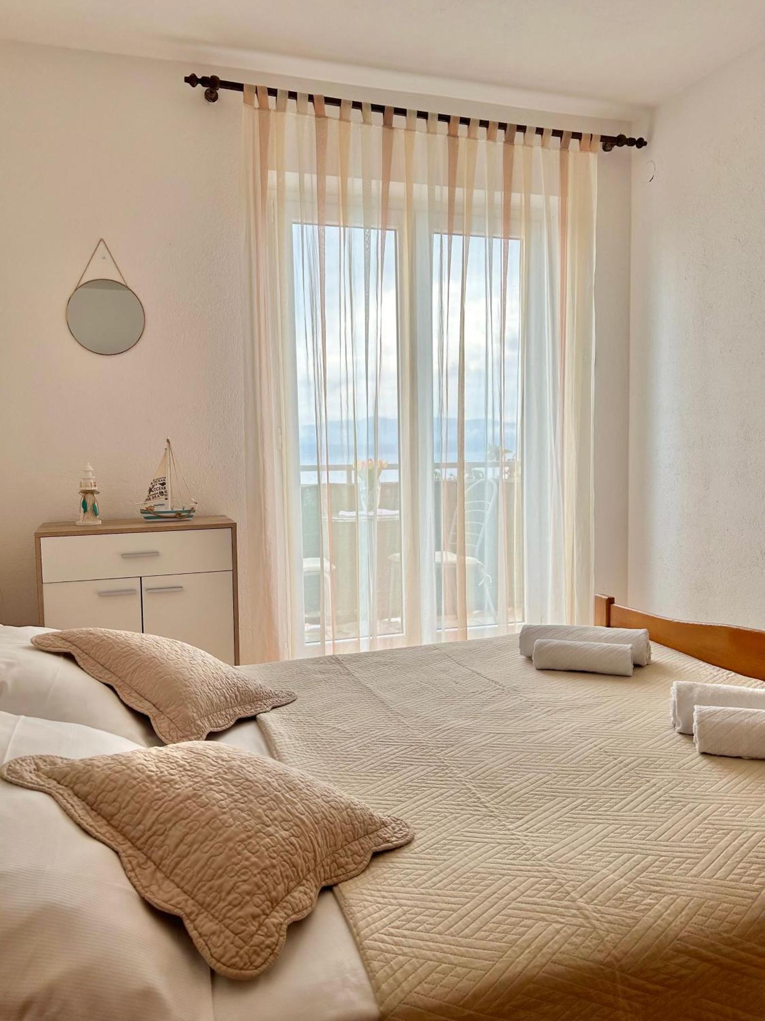 Apartmani Mara Bol Exterior foto